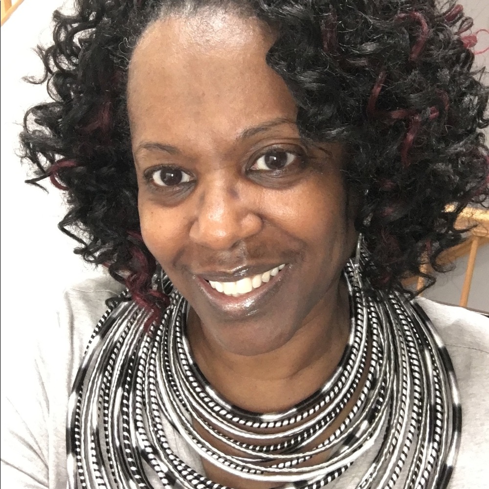 Meet your Posher, Cherita